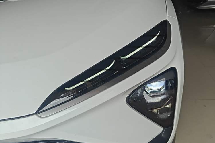 Used Nio EC6 2020 605 km Sport Edition Left Front Headlight