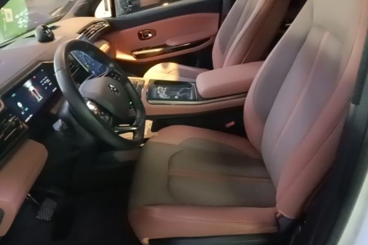 Used Nio EC6 2020 615 km Performance Edition Left Front Seat