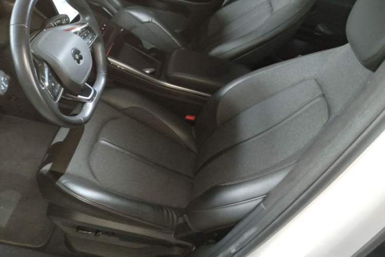 Used Nio EC6 2020 605 km Sport Edition Left Front Seat