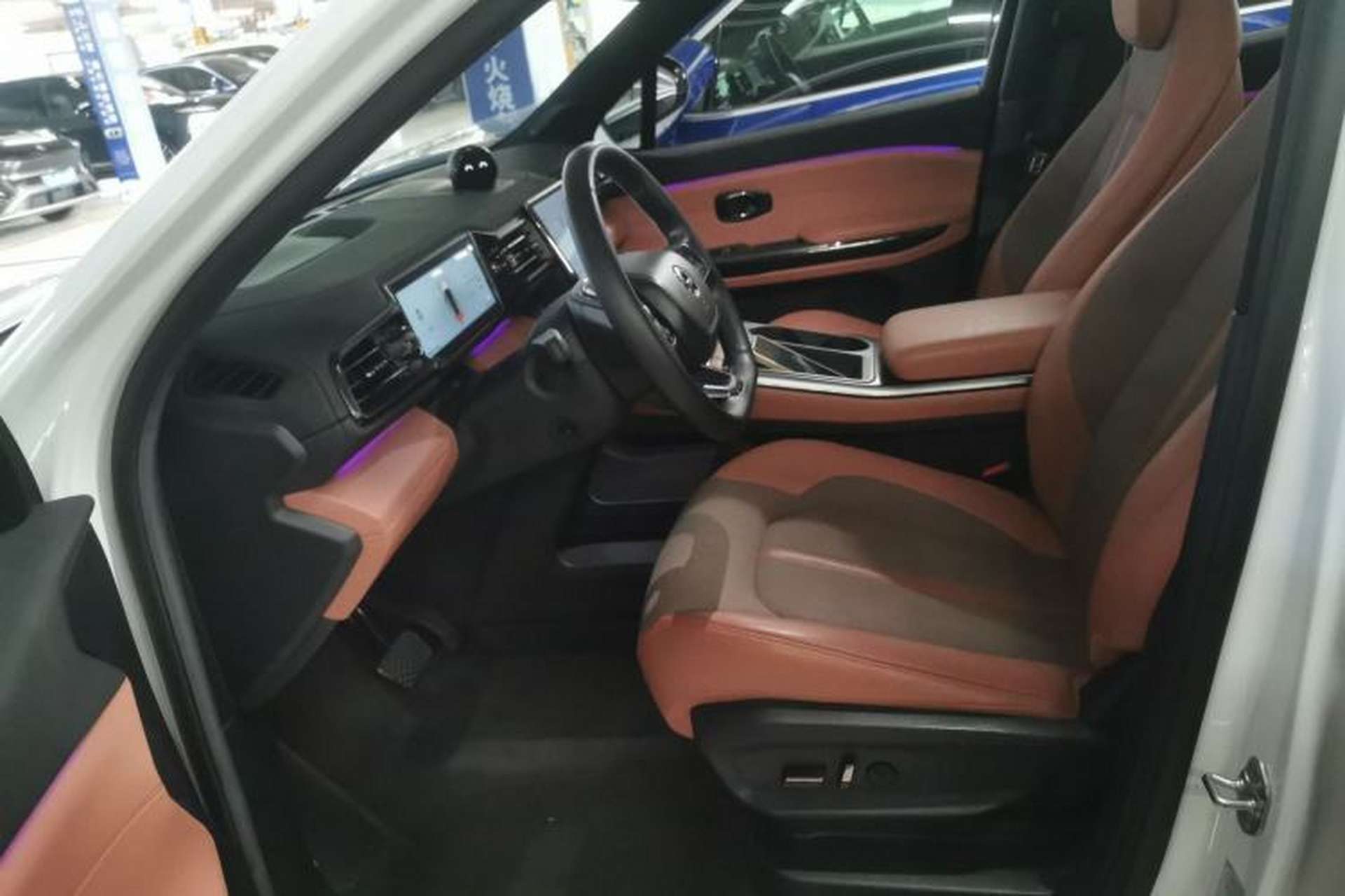 Used Nio EC6 2020 465 km Sport Edition Left Front Seat