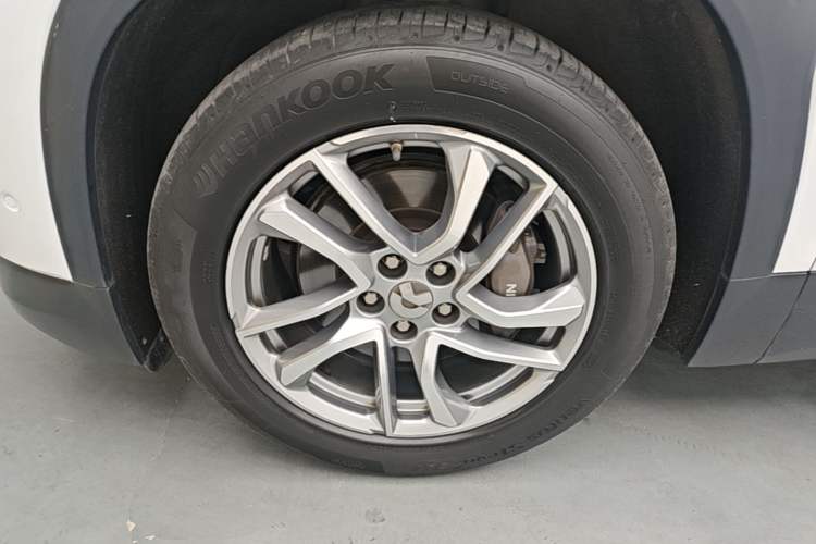Used Nio EC6 2020 430 km Sport Version Left Front Wheel Hub
