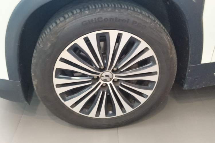 Used Nio EC6 2020 430 km Sport Version Left Front Wheel Hub
