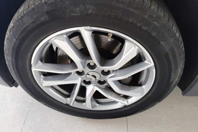 Used Nio EC6 2020 430 km Sport Version Left Front Wheel Hub