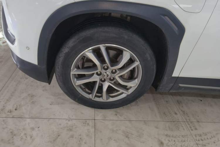 Used Nio EC6 2020 430 km Sport Version Left Front Wheel Hub