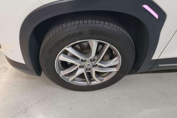 Used Nio EC6 2020 430 km Sport Version Left Front Wheel Hub