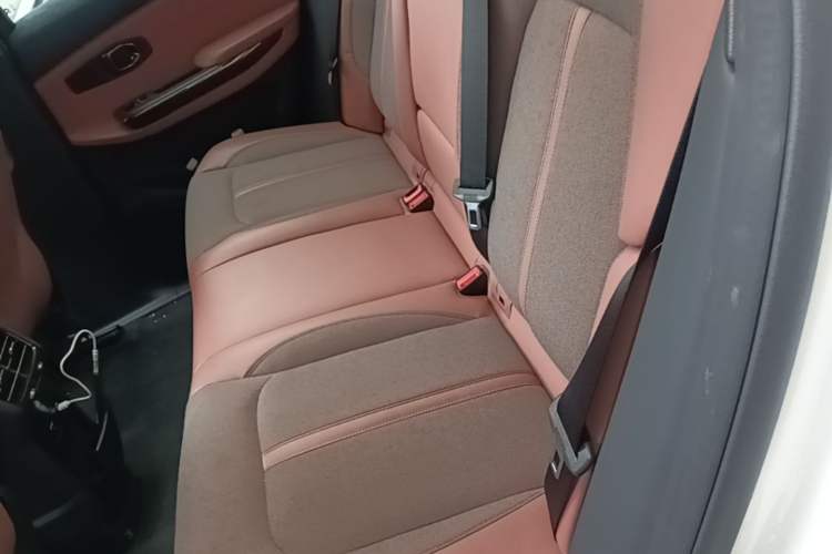 Used Nio EC6 2020 605 km Sport Edition Left Rear Seat