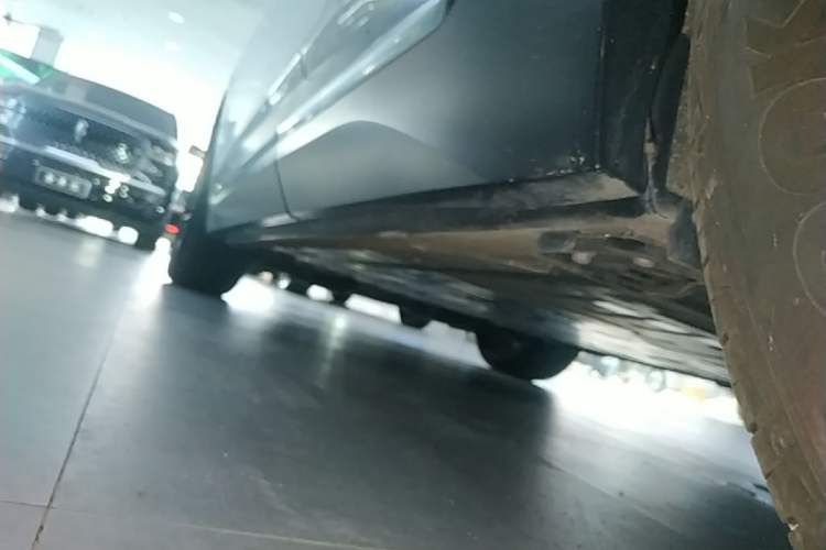 Used Nio EC6 2020 465 km Sport Edition Left Side Sill