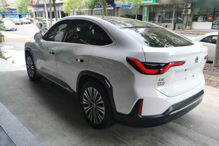 Used Nio EC6 2020 615 km Signature Edition Rear Left 45 Deg