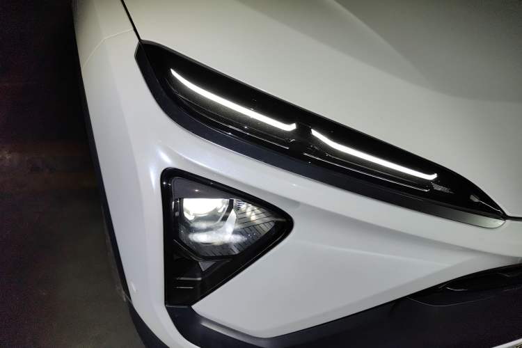 Used Nio EC6 2020 430 km Sport Version Right Front Headlight