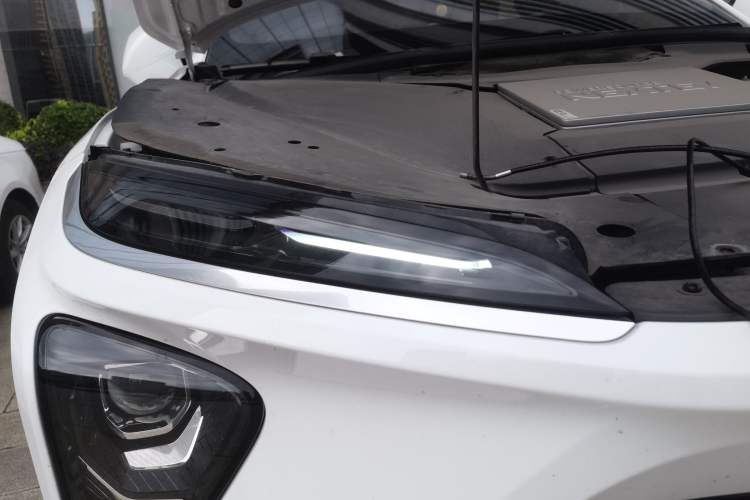Used Nio EC6 2020 605 km Sport Edition Right Front Headlight