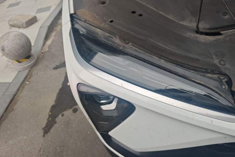 Used Nio EC6 2020 605 km Sport Edition Right Front Headlight