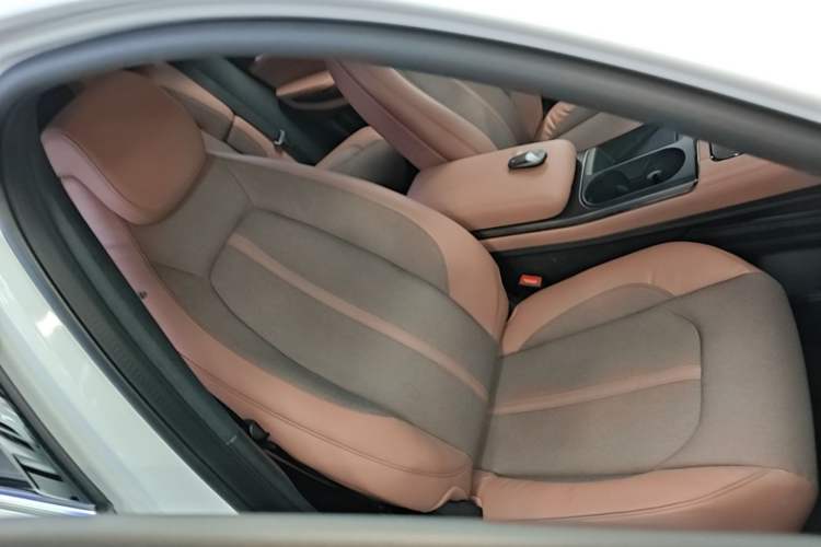 Used Nio EC6 2020 430 km Sport Version Right Front Seat