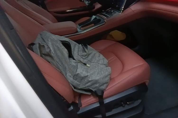 Used Nio EC6 2020 465 km Sport Edition Right Front Seat