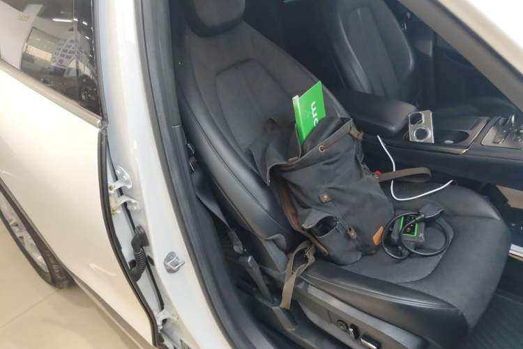 Used Nio EC6 2020 605 km Sport Edition Right Front Seat