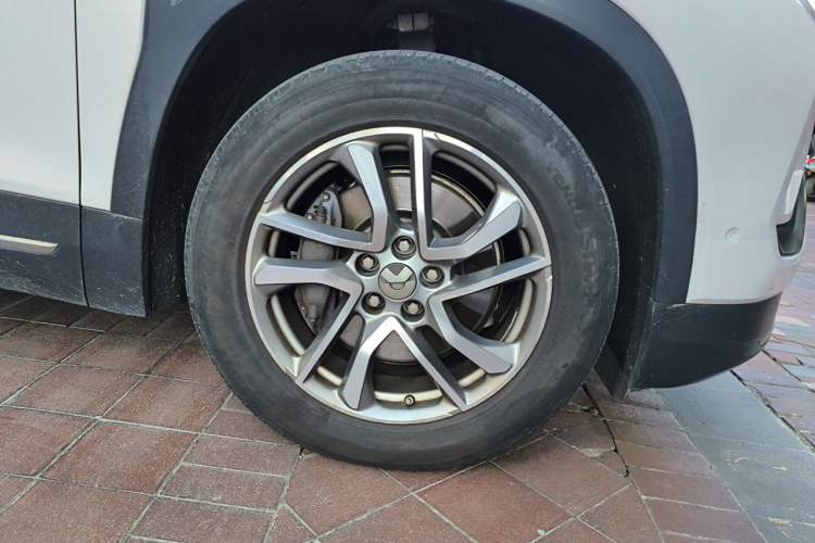 Used Nio EC6 2020 430 km Sport Version Right Front Wheel Hub