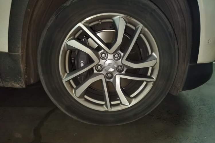 Used Nio EC6 2020 430 km Sport Version Right Front Wheel Hub