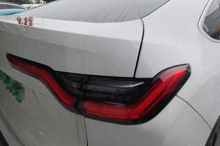 Used Nio EC6 2020 605 km Sport Edition Right Rear Taillight