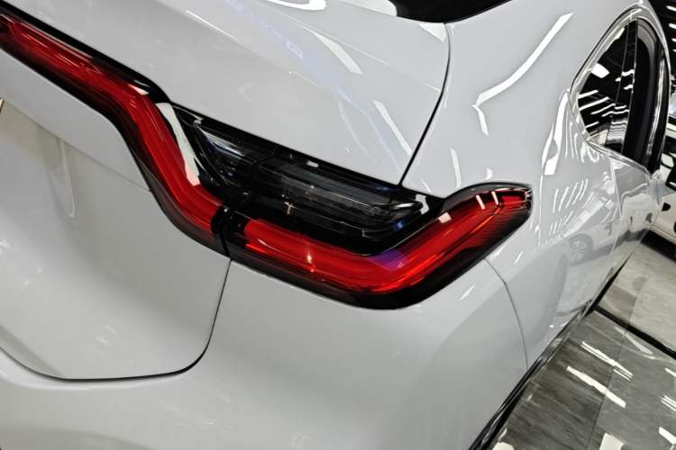 Used Nio EC6 2020 605 km Sport Edition Right Rear Taillight