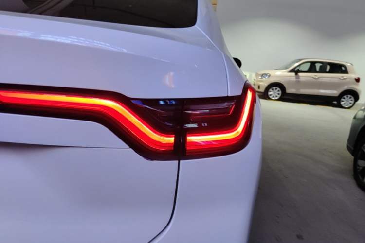Used Nio EC6 2020 465 km Sport Edition Right Rear Taillight