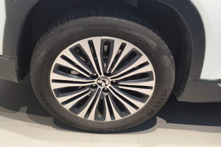Used Nio EC6 2020 430 km Sport Version Right Rear Wheel Hub