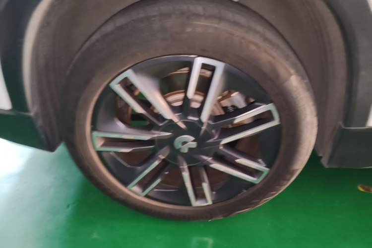 Used Nio EC6 2020 615 km Performance Edition Right Rear Wheel Hub