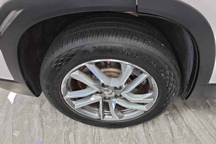 Used Nio EC6 2020 605 km Sport Edition Right Rear Wheel Hub