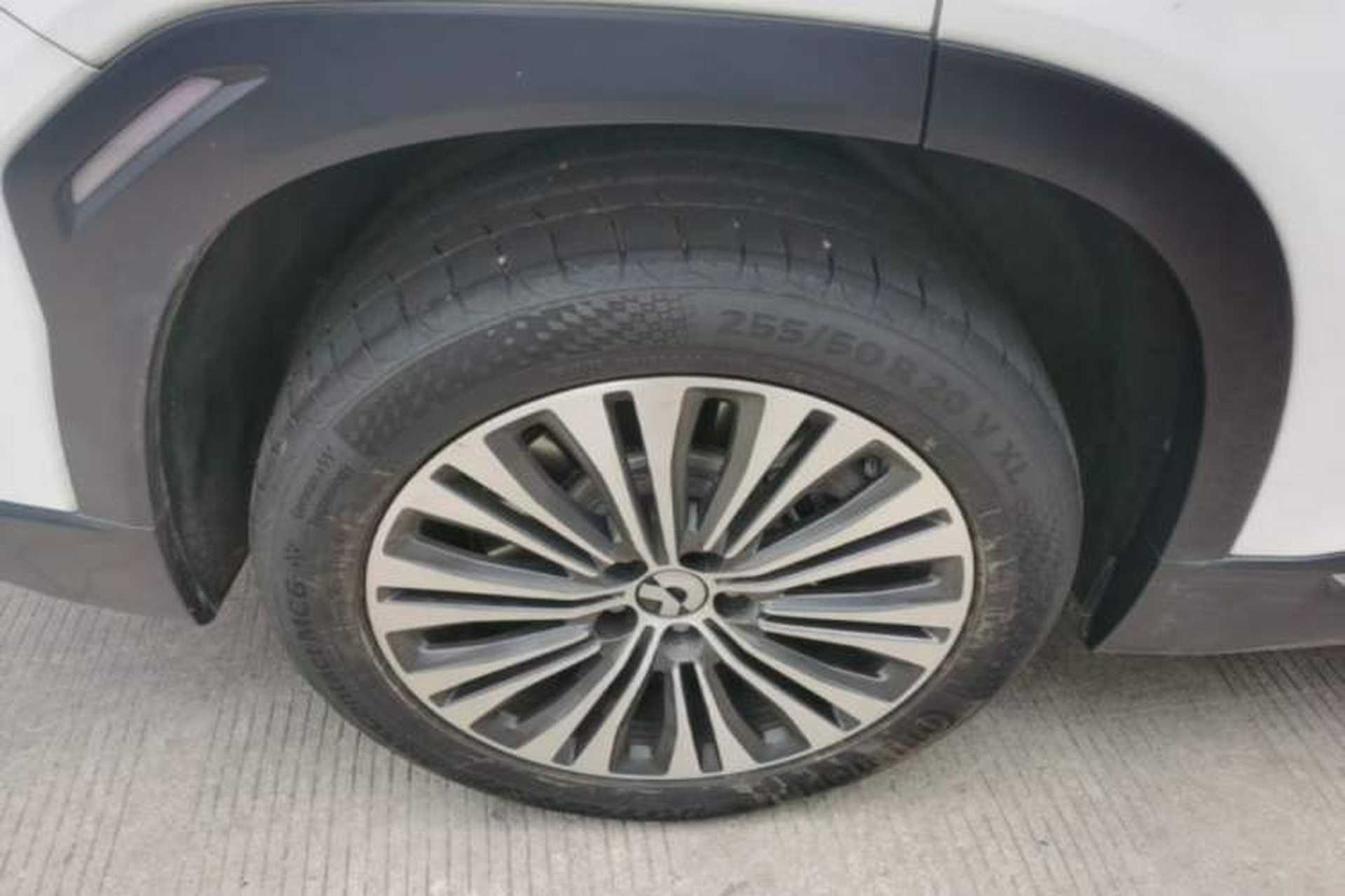 Used Nio EC6 2020 615 km Signature Edition Right Rear Wheel Hub