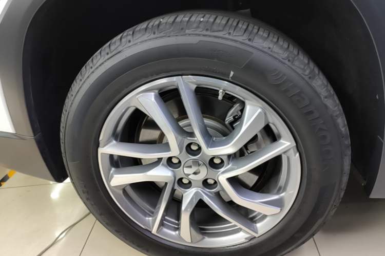 Used Nio EC6 2020 605 km Sport Edition Right Rear Wheel Hub