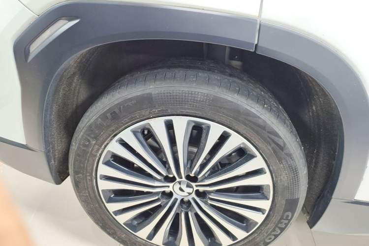 Used Nio EC6 2020 440 km Performance Version Right Rear Wheel Hub