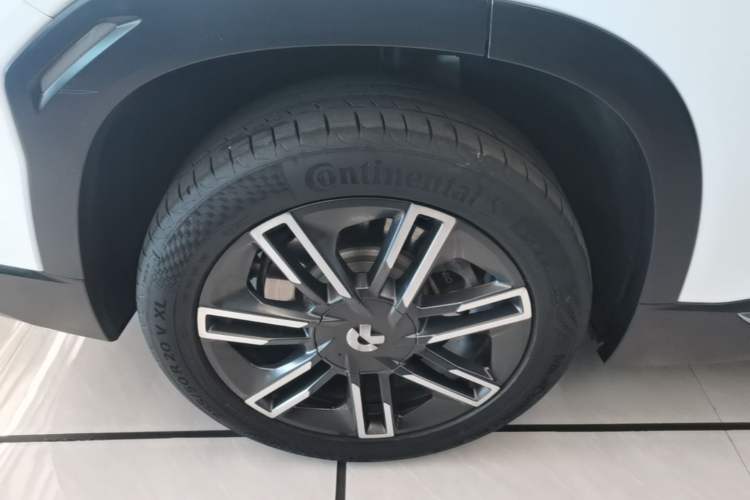 Used Nio EC6 2020 430 km Sport Version Right Rear Wheel Hub