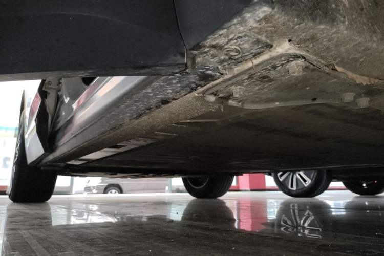 Used Nio EC6 2020 605 km Sport Edition Right Side Sill