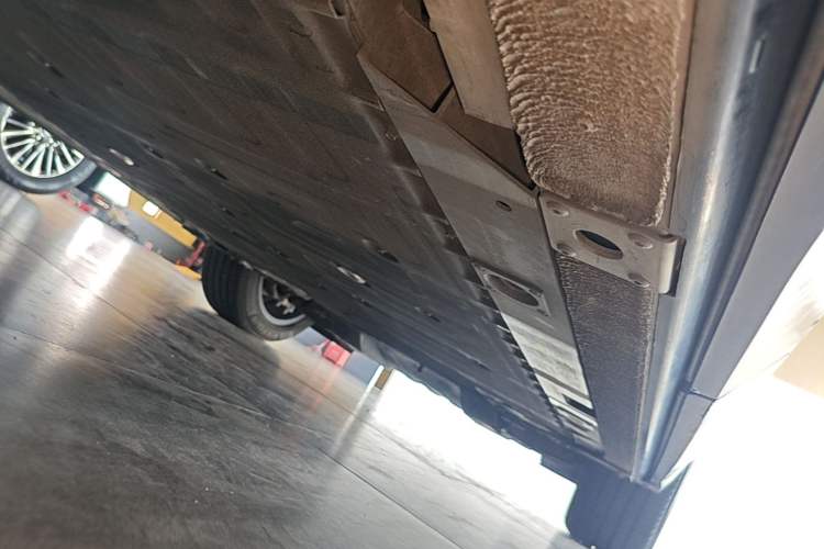 Used Nio EC6 2020 615 km Performance Edition Right Side Sill