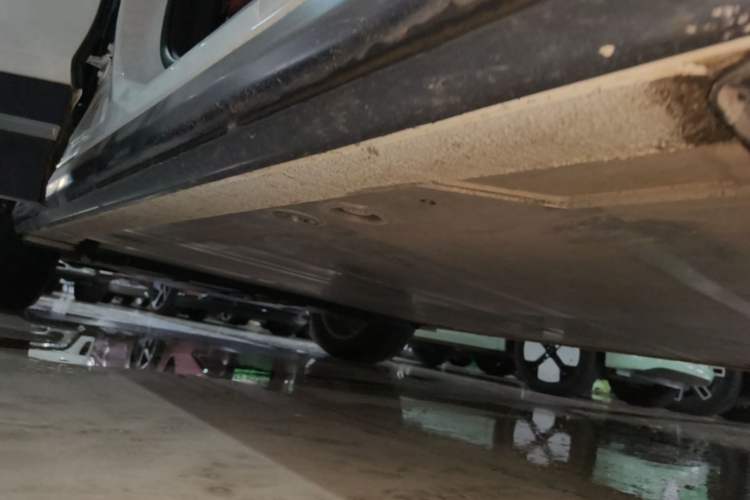 Used Nio EC6 2020 430 km Sport Version Right Side Sill