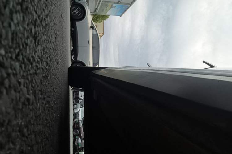 Used Nio EC6 2020 430 km Sport Version Right Side Sill