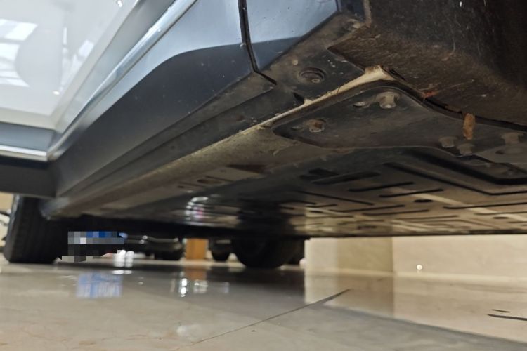Used Nio EC6 2020 430 km Sport Version Right Side Sill
