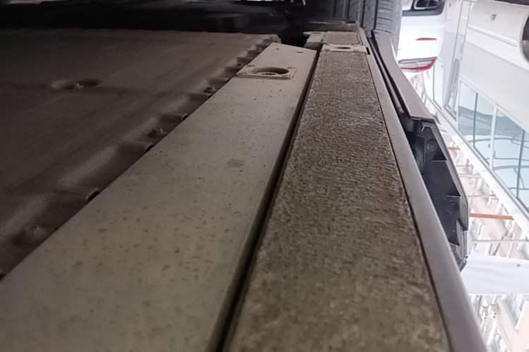 Used Nio EC6 2020 605 km Sport Edition Right Side Sill
