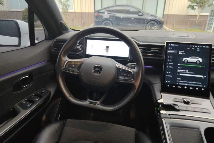 Used Nio EC6 2020 605 km Sport Edition Steering Wheel