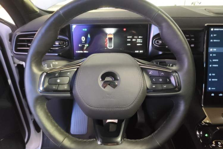 Used Nio EC6 2020 465 km Sport Edition Steering Wheel