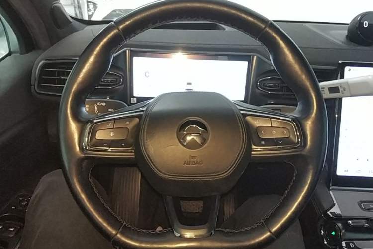 Used Nio EC6 2020 430 km Sport Version Steering Wheel