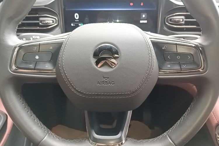Used Nio EC6 2020 605 km Sport Edition Steering Wheel