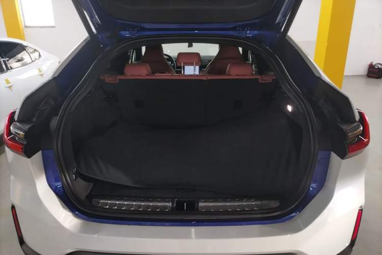 Used Nio EC6 2020 430 km Sport Version Trunk