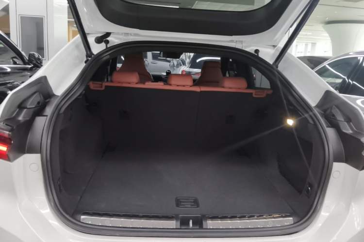 Used Nio EC6 2020 605 km Sport Edition Trunk