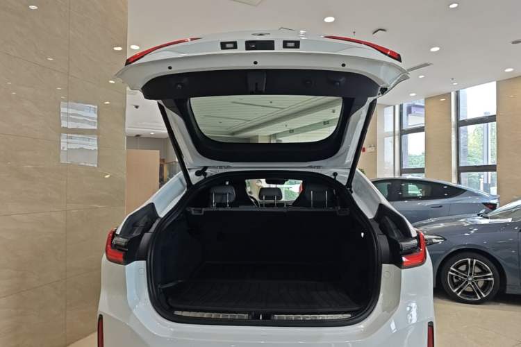 Used Nio EC6 2020 430 km Sport Version Trunk
