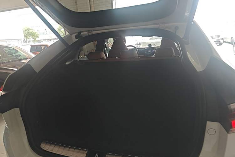 Used Nio EC6 2020 605 km Sport Edition Trunk