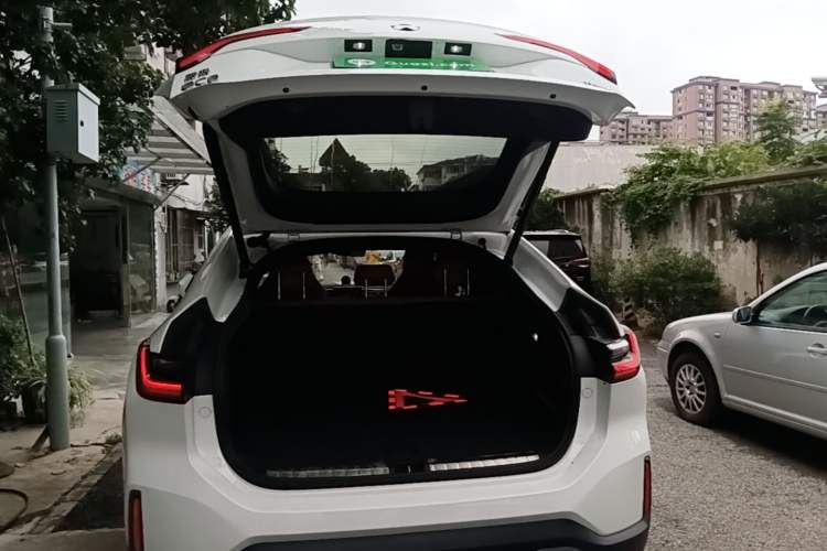 Used Nio EC6 2020 605 km Sport Edition Trunk