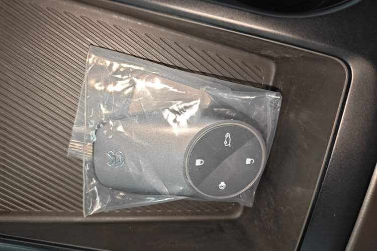 Used Nio EC6 2020 605 km Sport Edition Vehicle Key
