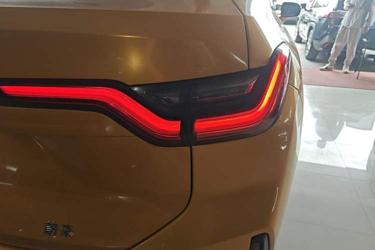Used Nio EC6 2020 605 km Sport Edition Right Rear Taillight