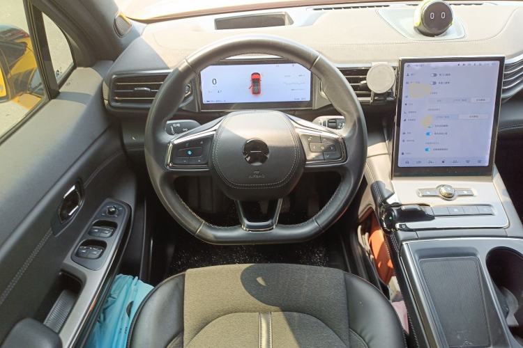 Used Nio EC6 2020 605 km Sport Edition Steering Wheel