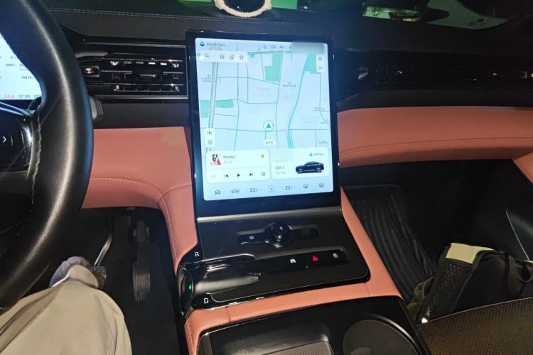 Used Nio EC6 2022 75 kWh Sport Edition Audio And AC Panel