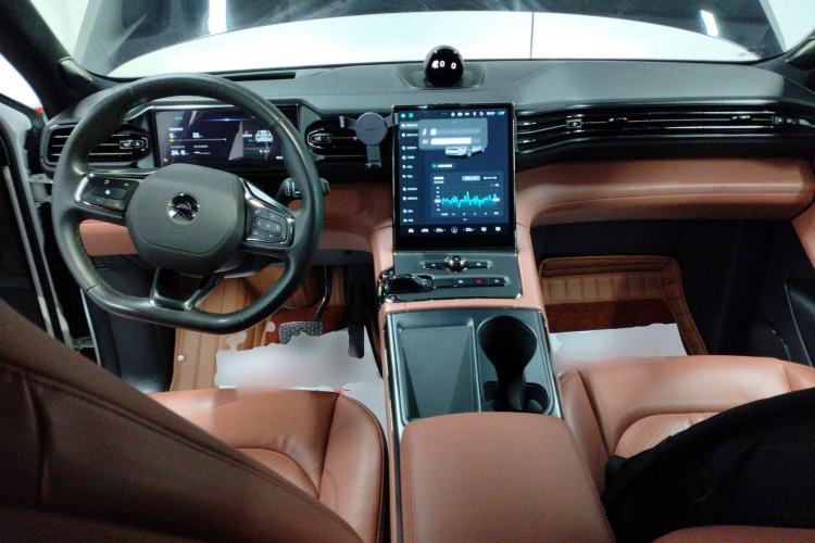 Used Nio EC6 2022 75 kWh Sport Edition Interior 2